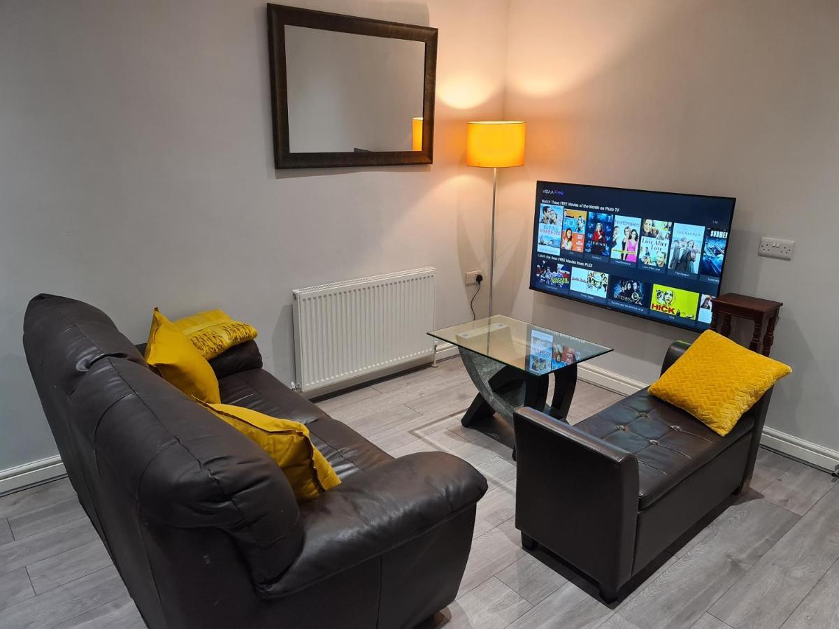 Whole House - 4 Bedrooms - Parking - Sleeps 8 Birmingham Eksteriør bilde