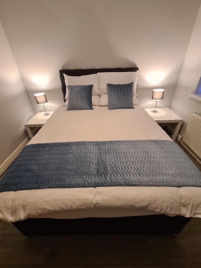 Whole House - 4 Bedrooms - Parking - Sleeps 8 Birmingham Eksteriør bilde