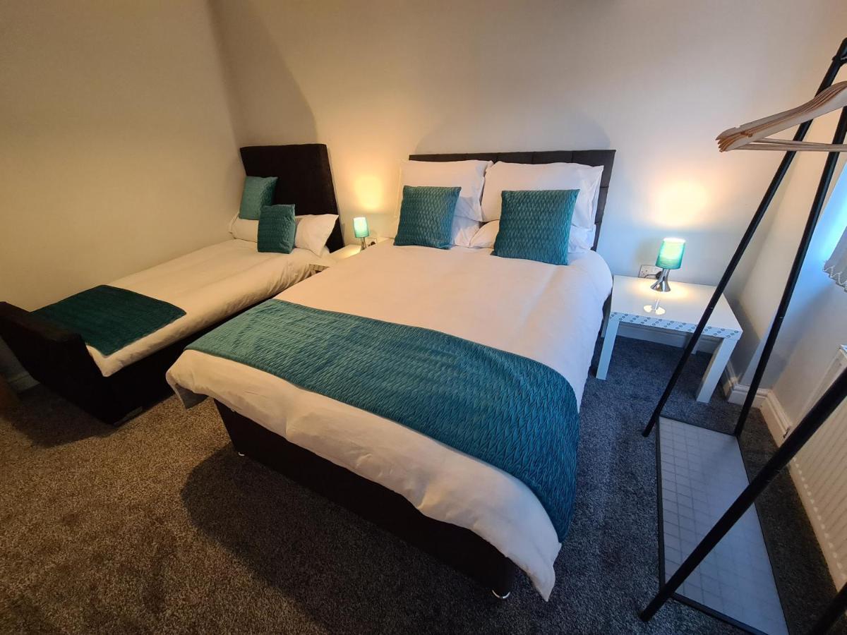 Whole House - 4 Bedrooms - Parking - Sleeps 8 Birmingham Eksteriør bilde