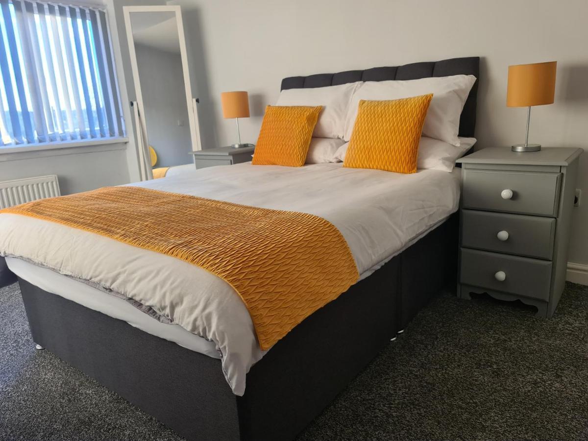 Whole House - 4 Bedrooms - Parking - Sleeps 8 Birmingham Eksteriør bilde