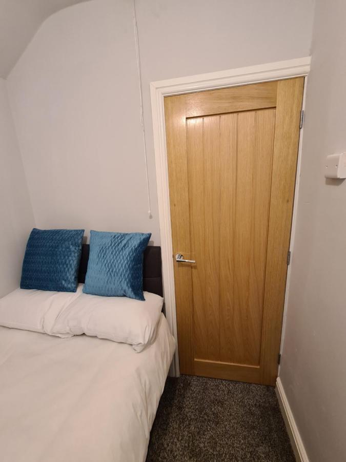 Whole House - 4 Bedrooms - Parking - Sleeps 8 Birmingham Eksteriør bilde