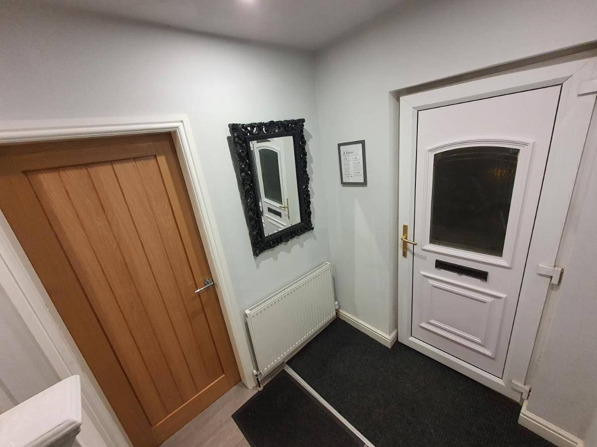 Whole House - 4 Bedrooms - Parking - Sleeps 8 Birmingham Eksteriør bilde